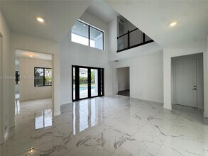 19670 NE 14th Ct in Miami, FL - Building Photo - Building Photo