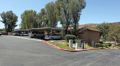 Fletcher Meadows in El Cajon, CA - Foto de edificio - Building Photo