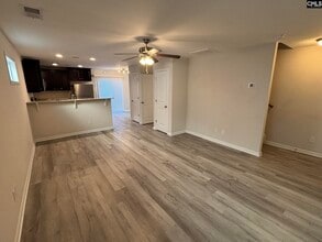 258 Gum Swamp Trl in West Columbia, SC - Building Photo - Building Photo