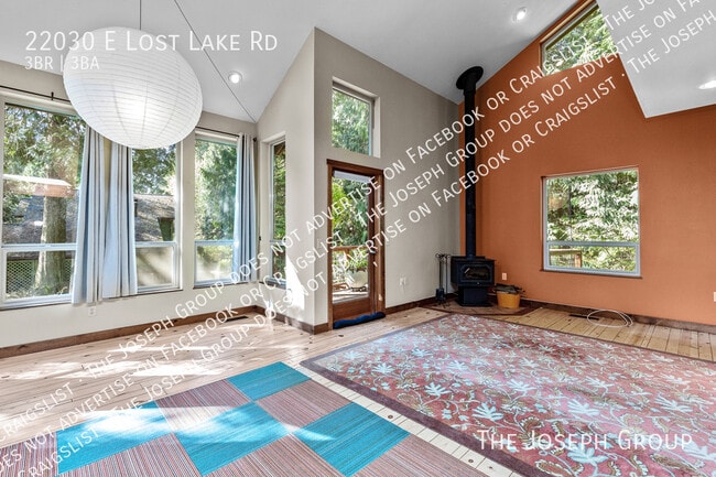22030 E Lost Lake Rd in Snohomish, WA - Building Photo - Building Photo
