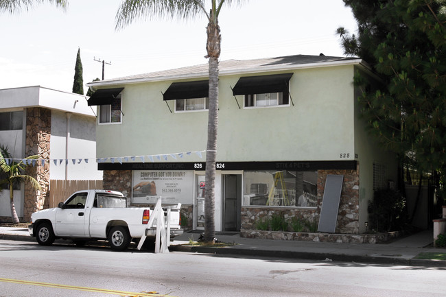 824-828 Redondo Ave in Long Beach, CA - Building Photo - Building Photo