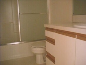 16402 NE 8th St in Vancouver, WA - Building Photo - Building Photo