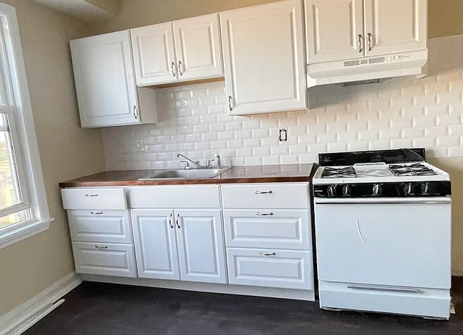 719 Drexel Ave, Unit 2nd Floor