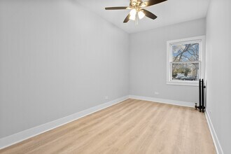 7600 N Sheridan Rd in Chicago, IL - Building Photo - Building Photo