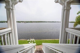 201 Pompano Dr SE in St. Petersburg, FL - Building Photo - Building Photo