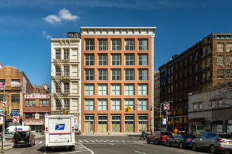 11 Greene St in New York, NY - Building Photo - Building Photo