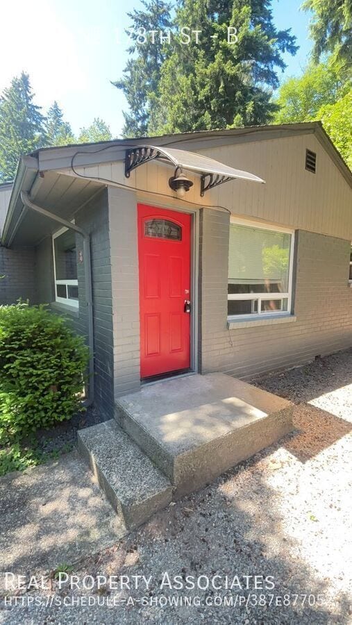 4400 NE 178th St