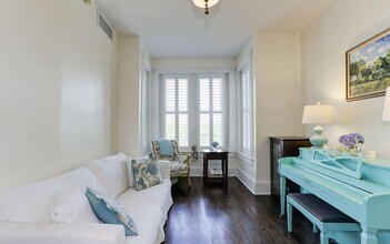 1932 35th St NW in Washington, DC - Building Photo - Building Photo