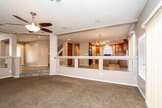 6522 W Camero Ave in Las Vegas, NV - Foto de edificio - Building Photo