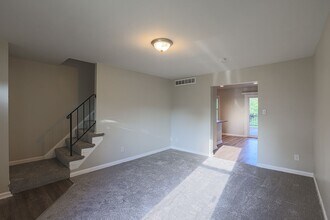 8507 Gradien Dr in Baltimore, MD - Building Photo - Building Photo