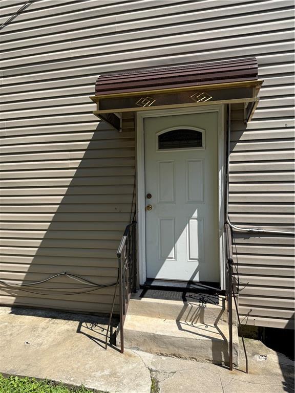 property at 1144 E 72nd St