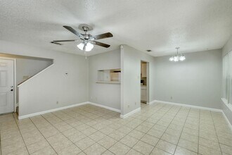 6904 Deep Cir in Austin, TX - Building Photo - Building Photo