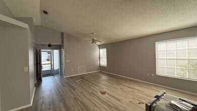 3908 39th Ave W in Bradenton, FL - Building Photo - Building Photo