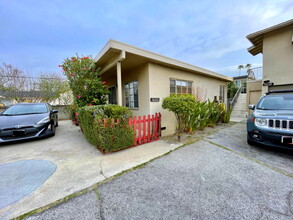 6028 Colfax Ave in North Hollywood, CA - Building Photo - Building Photo