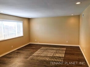 2631 Hopkins St in San Diego, CA - Building Photo - Building Photo