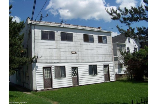 68 N Kennedy Dr in Mcadoo, PA - Foto de edificio