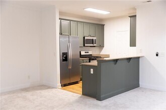 90 Grove Park Ln in Woodstock, GA - Foto de edificio - Building Photo