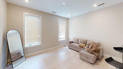 197 Green St in Boston, MA - Building Photo - Building Photo
