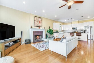 3820 N Greenview Ave, Unit 3p in Chicago, IL - Building Photo - Building Photo