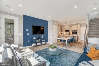 4900 Chelan Xing in Chantilly, VA - Building Photo - Building Photo