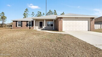 7319 Rachel Way in Panama City, FL - Building Photo