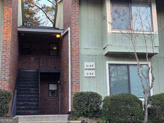 property at 2168 Palmyra Dr