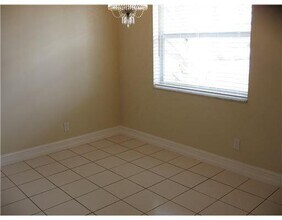 5685 Stonington Way in Greenacres, FL - Building Photo - Building Photo