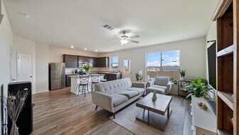 408 Micah Ln in Ferris, TX - Building Photo