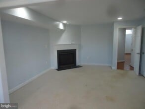 13568 Lavender Mist Ln in Centreville, VA - Building Photo - Building Photo
