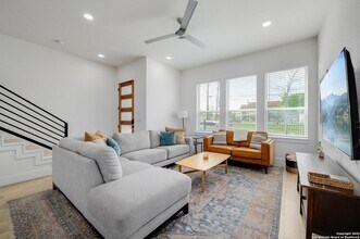 715 Eleanor Ave in San Antonio, TX - Building Photo - Building Photo