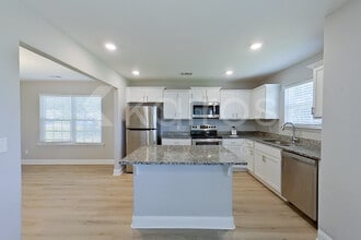 224 Western Red Cedar Dr in Springfield, GA - Building Photo - Building Photo