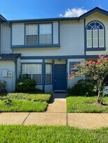2542 Lancaster Ct in Apopka, FL - Building Photo