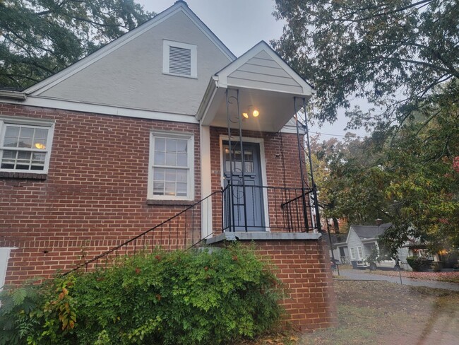 1364 Carnegie Ave in East Point, GA - Building Photo - Building Photo