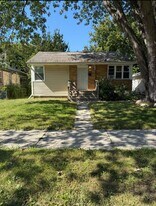 5121 N 47th St in Milwaukee, WI - Building Photo