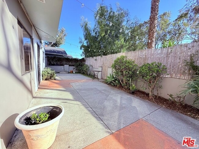 property at 1531 Cabrillo Ave