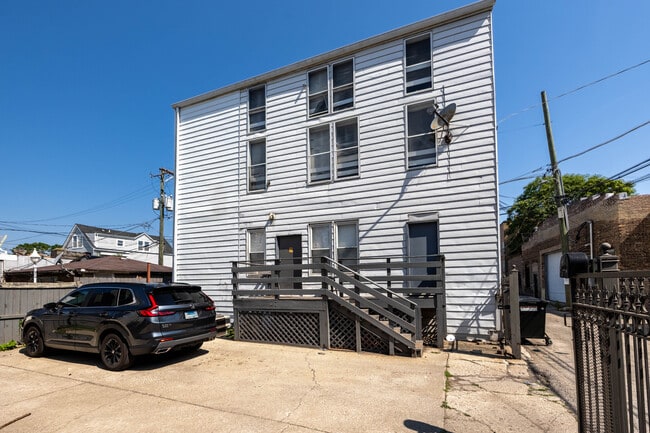 3614 W George St, Unit 0 in Chicago, IL - Foto de edificio - Building Photo