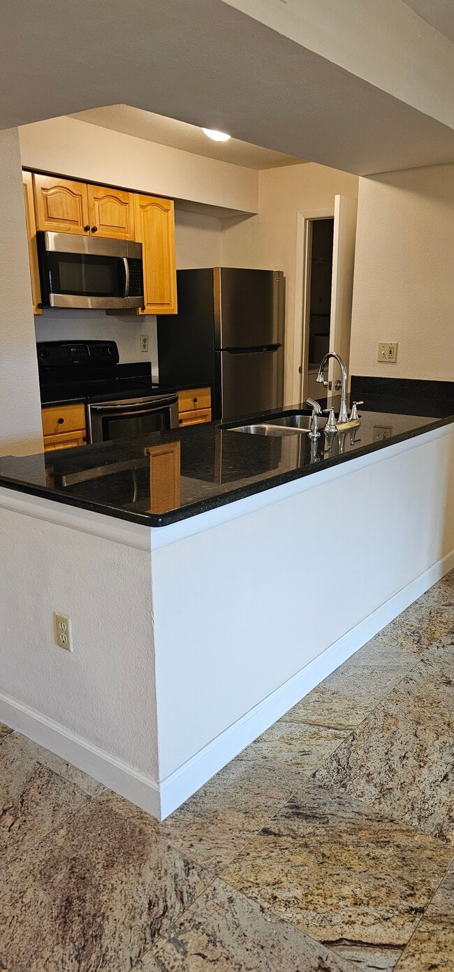 3034 Parkway Blvd, Unit 105 in Kissimmee, FL - Building Photo - Building Photo