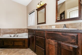 3056 N Rough Creek Rd in Derby, KS - Building Photo - Building Photo