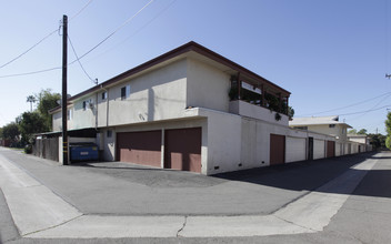 3509 W Del Monte Dr in Anaheim, CA - Building Photo - Building Photo