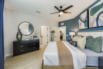 Integra Isles in Leesburg, FL - Building Photo - Building Photo