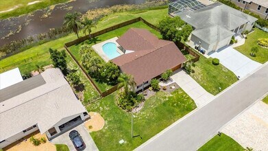 811 Eagle Ln in Apollo Beach, FL - Building Photo - Building Photo