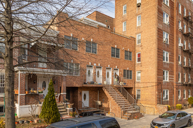 64 Tehama St in Brooklyn, NY - Building Photo - Building Photo