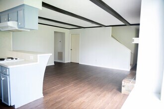 12826 Westmere Dr in Houston, TX - Building Photo - Building Photo