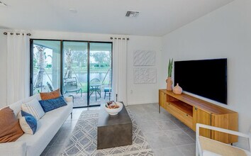 1430 Weeping Willow Ct in Cape Coral, FL - Building Photo - Building Photo