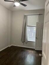 1446 W Fletcher St, Unit 1R in Chicago, IL - Foto de edificio - Building Photo