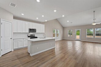 322 Windy Reed Rd in Hutto, TX - Building Photo - Building Photo