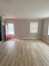 1416 E Cold Spring Ln in Baltimore, MD - Foto de edificio - Building Photo