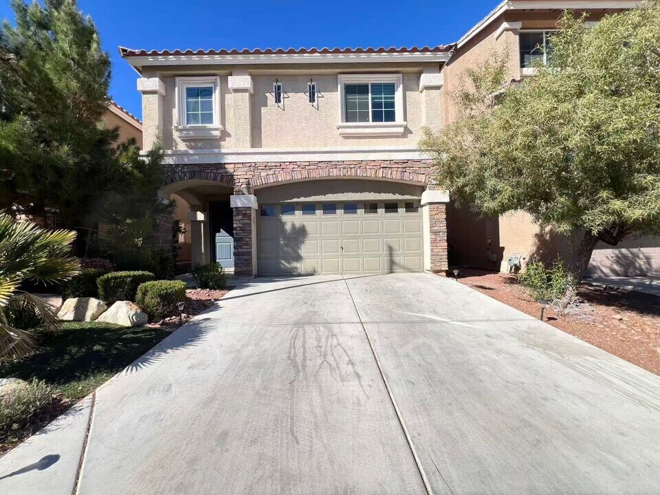 5638 W Bartlett Ridge Ct in Las Vegas, NV - Building Photo