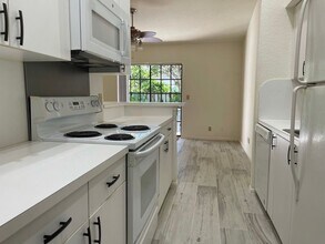 654 Manor Dr in Boynton Beach, FL - Building Photo - Building Photo