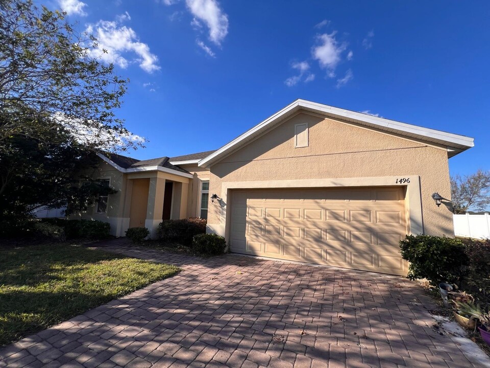 1496 Leitrim Loop in Apopka, FL - Building Photo